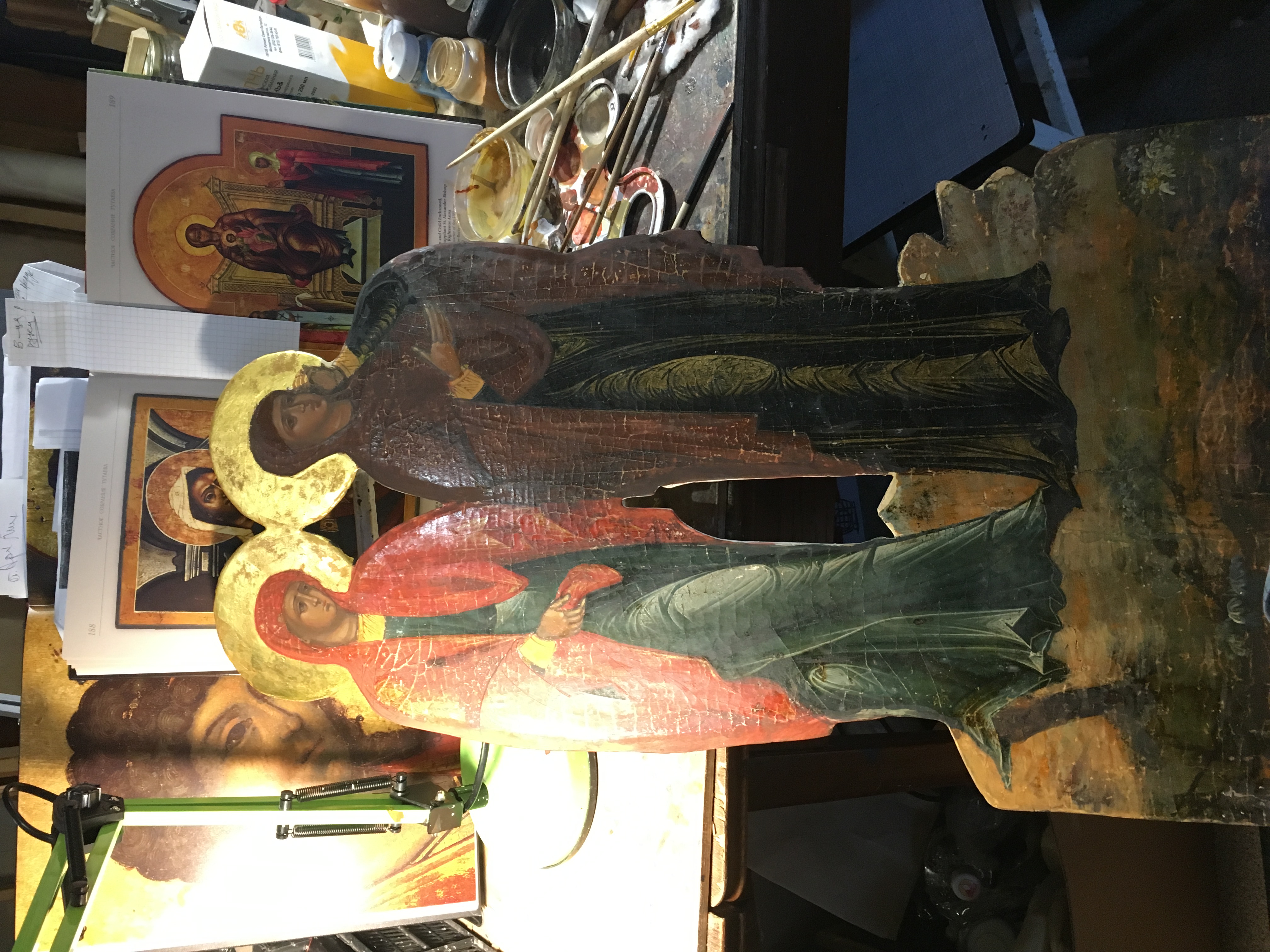 Two_Figures - Image 1